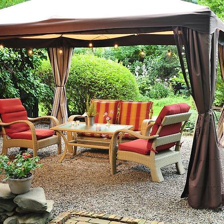 كاناندياجو 1795 Acorn Inn Bed And Breakfast المظهر الخارجي الصورة